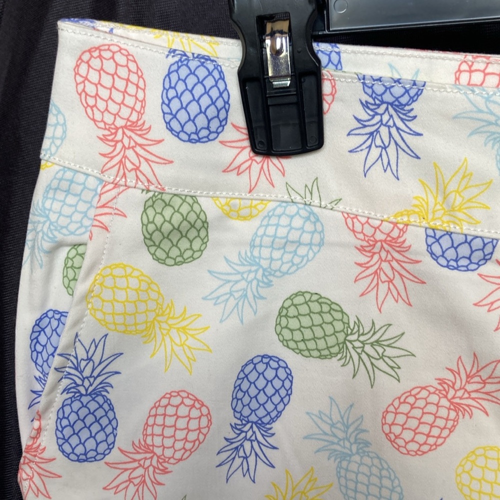 Briggs pineapple print multi colored print pattern white short casual 20W - Picture 8 of 17